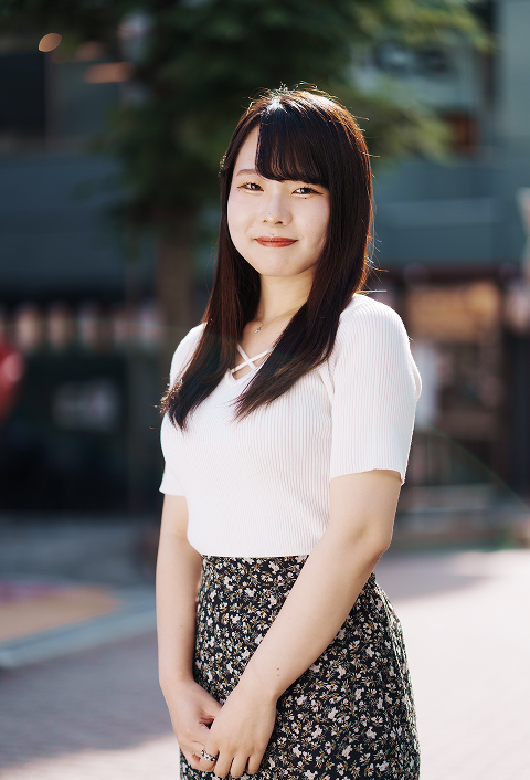 島田 葵